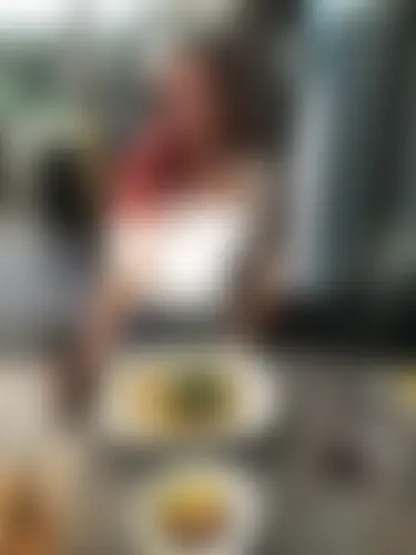 Luna in LA Profile image 2