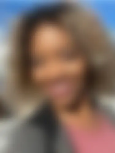 LLovely Profile image 2